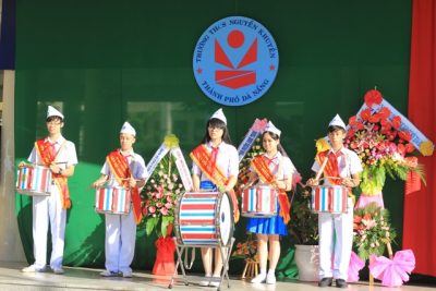 KỈ NIỆM 20 NĂM THÀNH LẬP TRƯỜNG THCS NGUYỄN KHUYẾN (1994-2014)